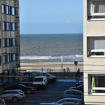 Lichtrijk 2-Slaapkamerappartement Met Zeezicht En Gratis Parking Oostende Eksteriør bilde